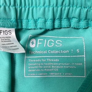 Figs surgical green yola small scrub pants